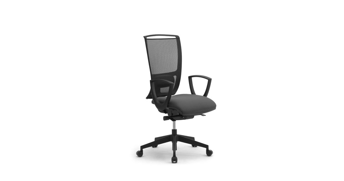 sillas-de-oficina-c-estilo-minimalista-en-malla transpirable-cometa-img-04-img-04